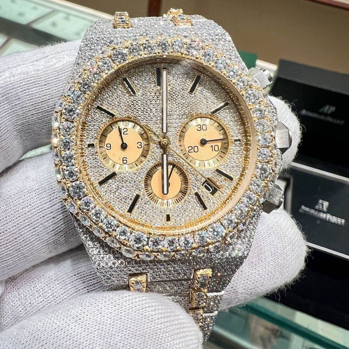 Moissanite 43.94 CT Round Cut Diamond Avant Garde Watch