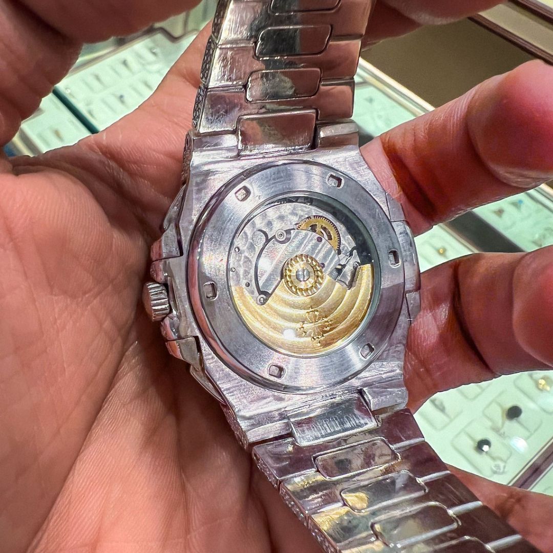 Moissanite 40.64 CT Round Cut Diamond Avant Garde Watch