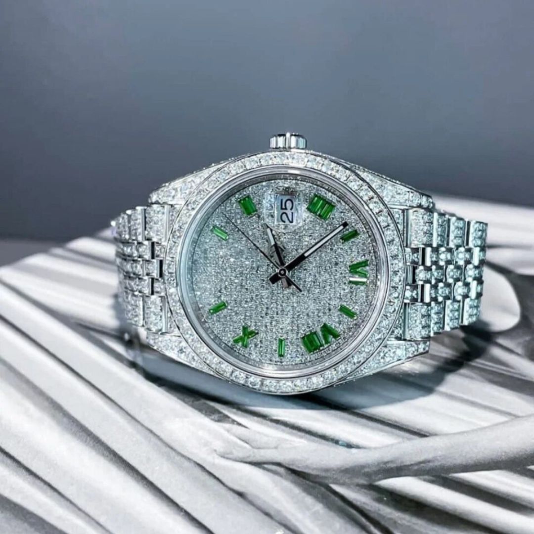 Moissanite  39.29 CT Round Cut Diamond Art Nouveau Watch