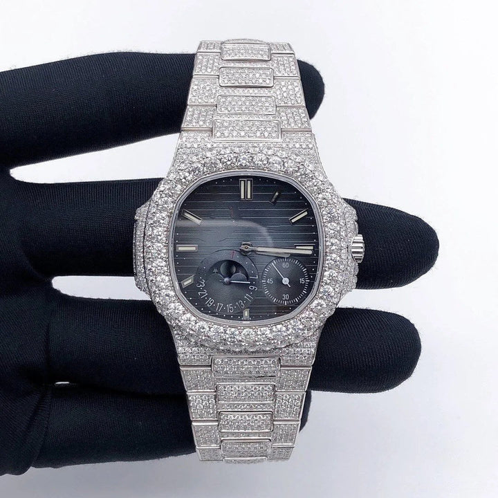 Moissanite  38.87 CT Round Cut Diamond Mid-century Watch