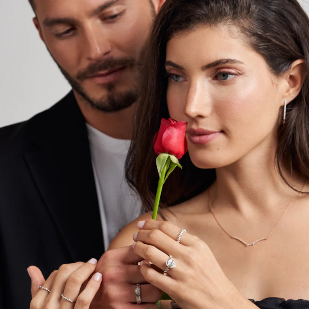 Christmas Proposal Ideas: Making The Moment Perfect With Diamond Rings