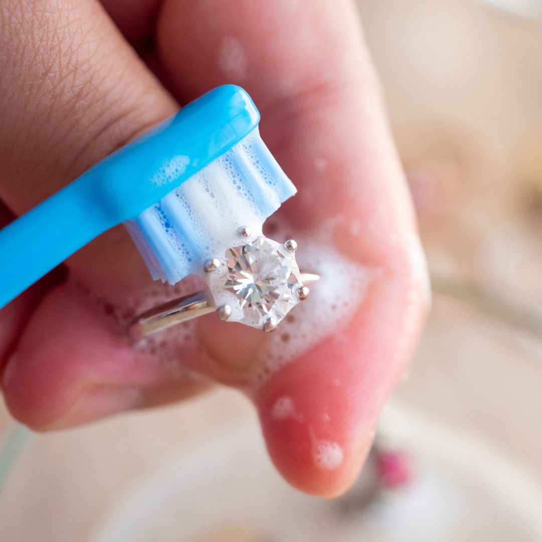 Cleaning Your Wedding Ring At Home: A Comprehensive Guide