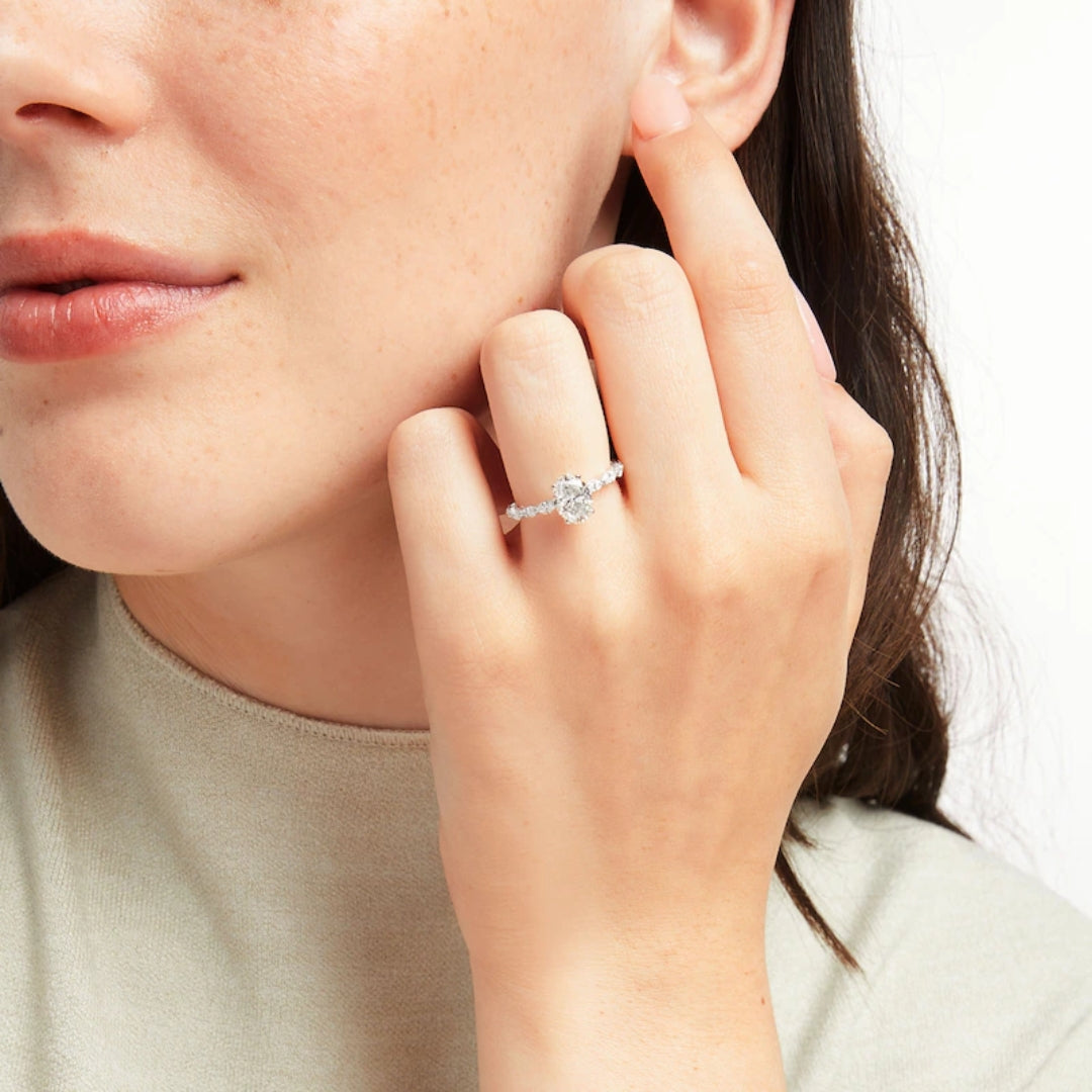 Moissanite Oval Engagement Rings: A Celebrity-Inspired Trend