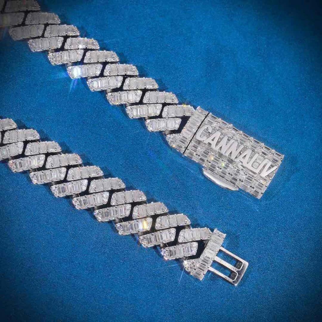 18mm Baguette Moissanite Cuban Link Chain in 14K White Gold Close Up Clasp View