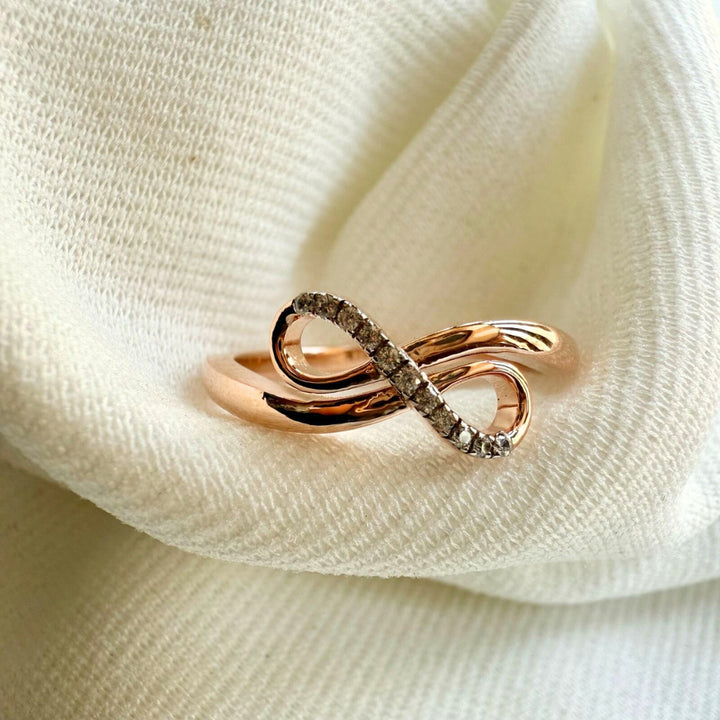 Round Cut Moissanite Diamond Infinity Style Wedding Band