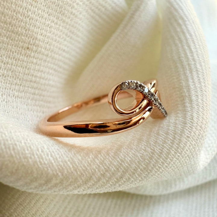 Round Cut Moissanite Diamond Infinity Style Wedding Band