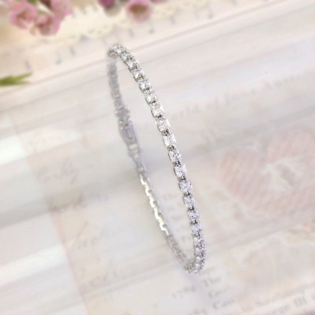 Moissanite 9.00 CT Princess Diamond Minimalist Bracelet