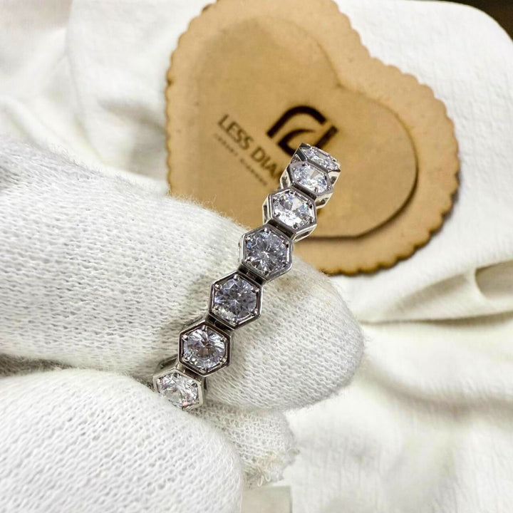 Brilliant Round Diamond Bracelet in White Gold
