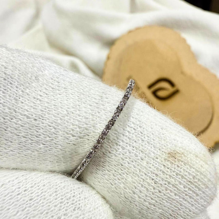 Slim Round Diamond Line Bracelet in 10KT White Gold