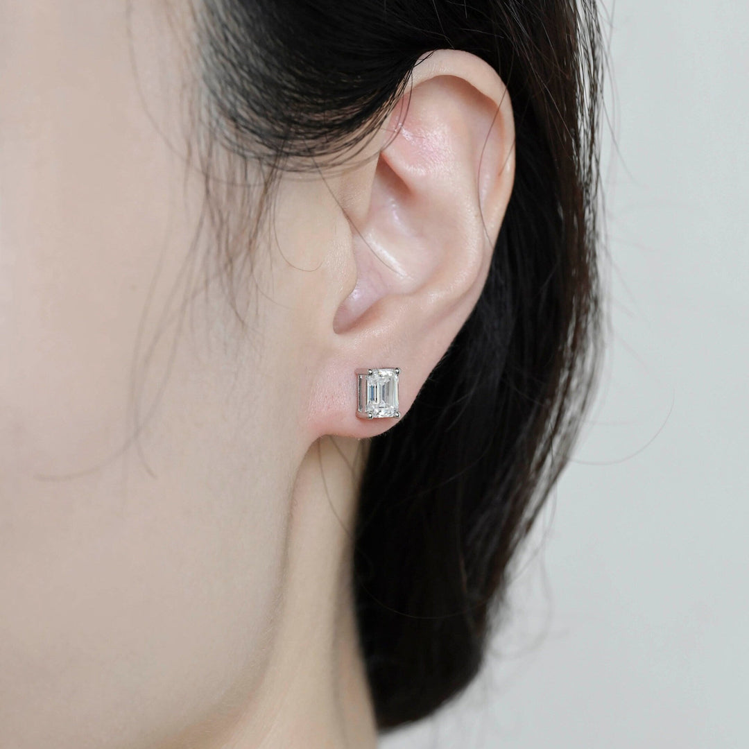 Moissanite 1.40 CT Emerald Diamond Stud Earring