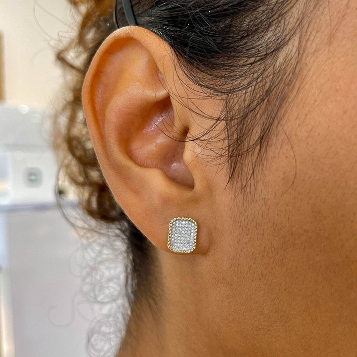 Moissanite 0.68 CT Round Diamond Fashion Earring