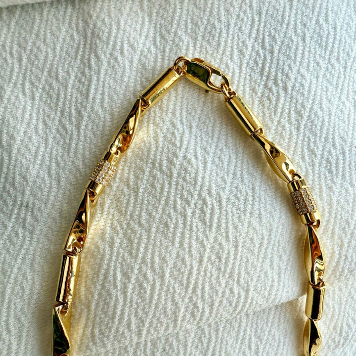 Geometric Chic Gold & Diamond Necklace For Men