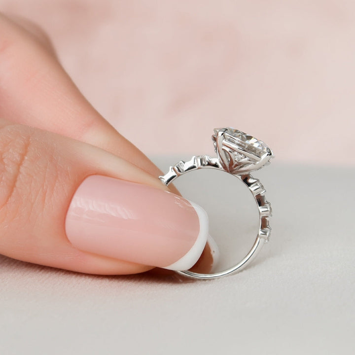 Moissanite 3.90 CT Round Cut Diamond Art Nouveau Wedding Ring