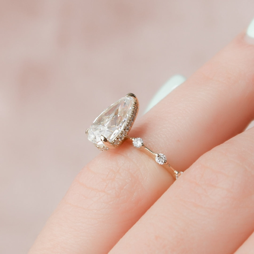 Less Diamond Moissanite 1.87 CT Pear Cut Diamond Avant Garde Wedding Ring – Less Diamond
