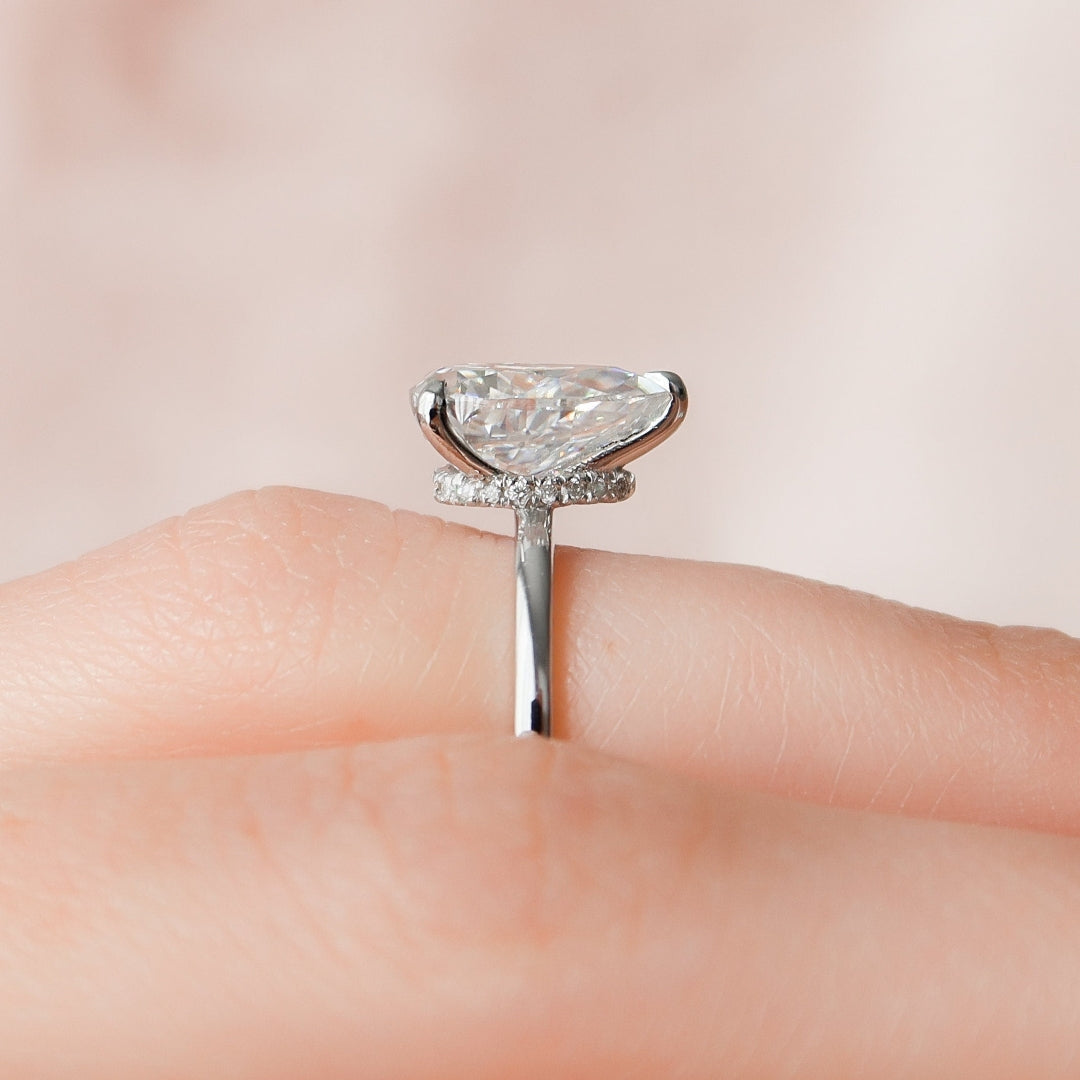 Moissanite 1.70 CT Pear Cut Diamond Gothic Anniversary Ring