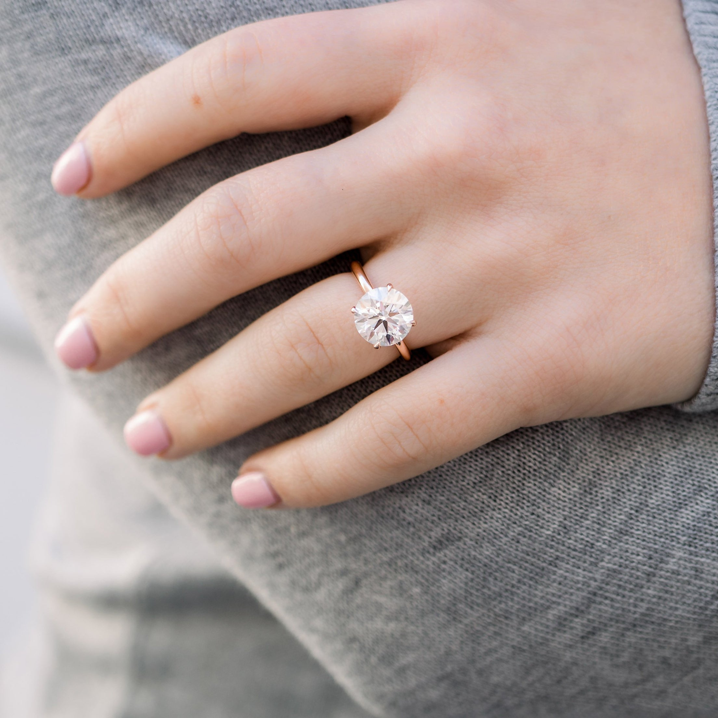 Moissanite 2.10 CT Round Cut Diamond Art Deco Anniversary Ring