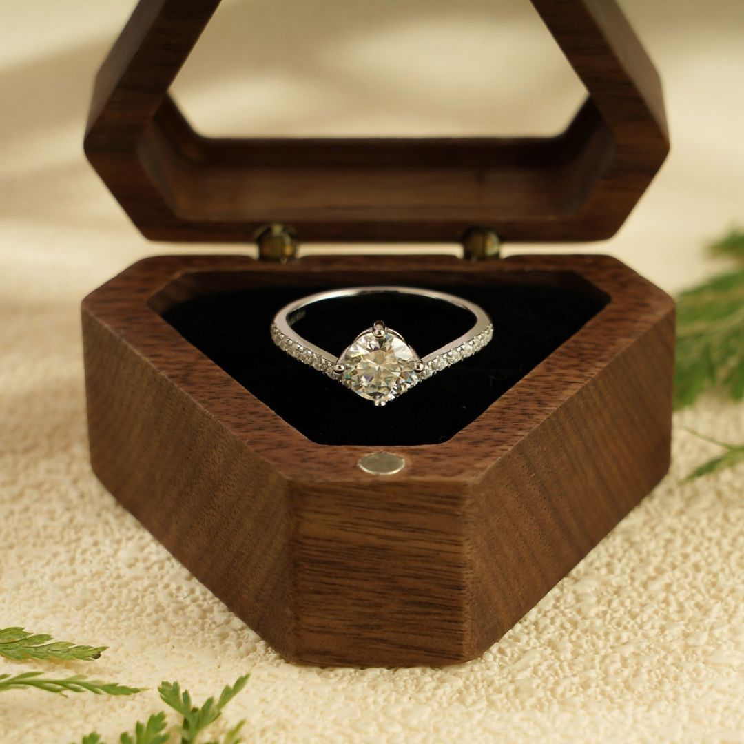 Moissanite 3.45 CT Round Cut Diamond Brutalist Anniversary Ring