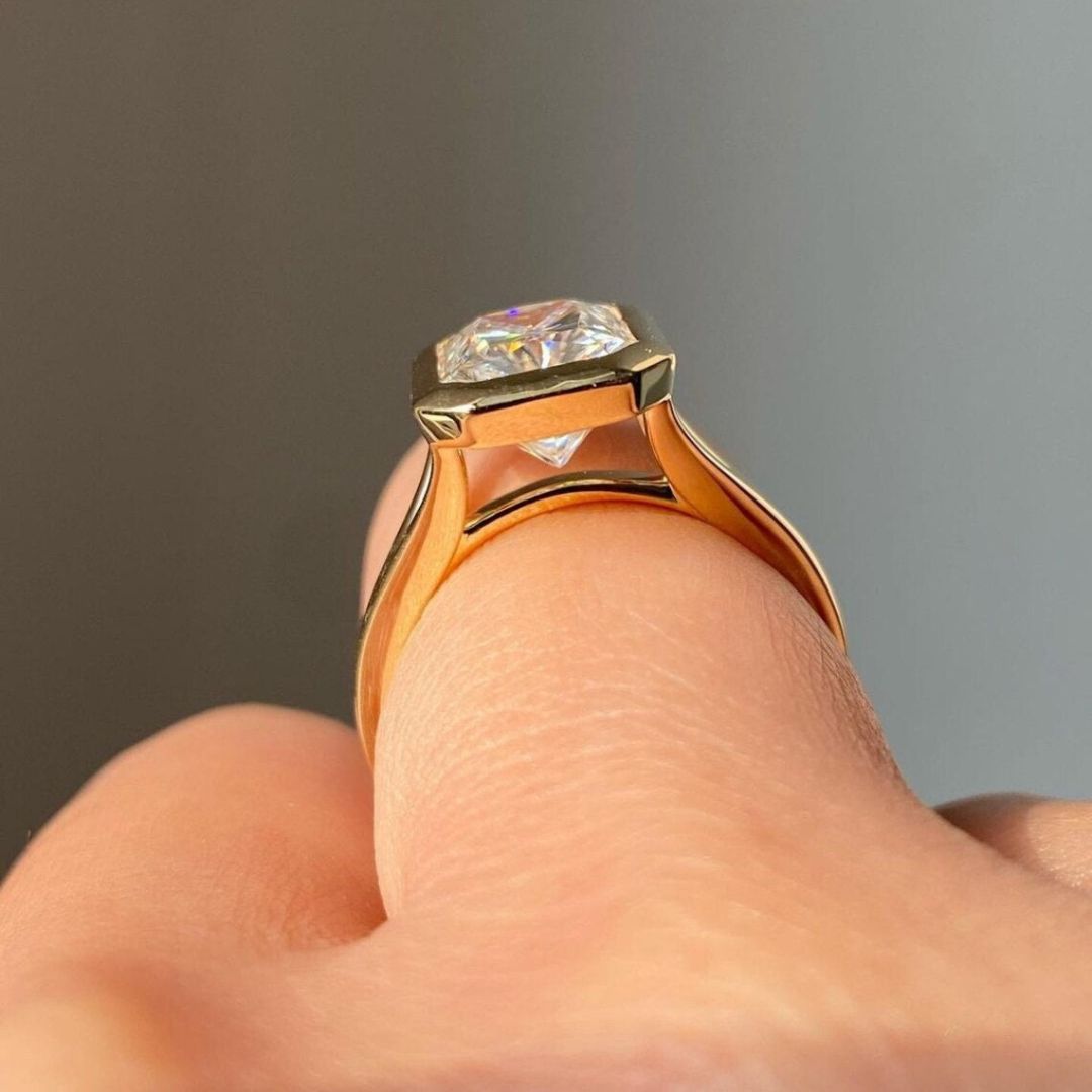 Moissanite 2.70 CT Radiant Cut Diamond Brutalist Anniversary Ring