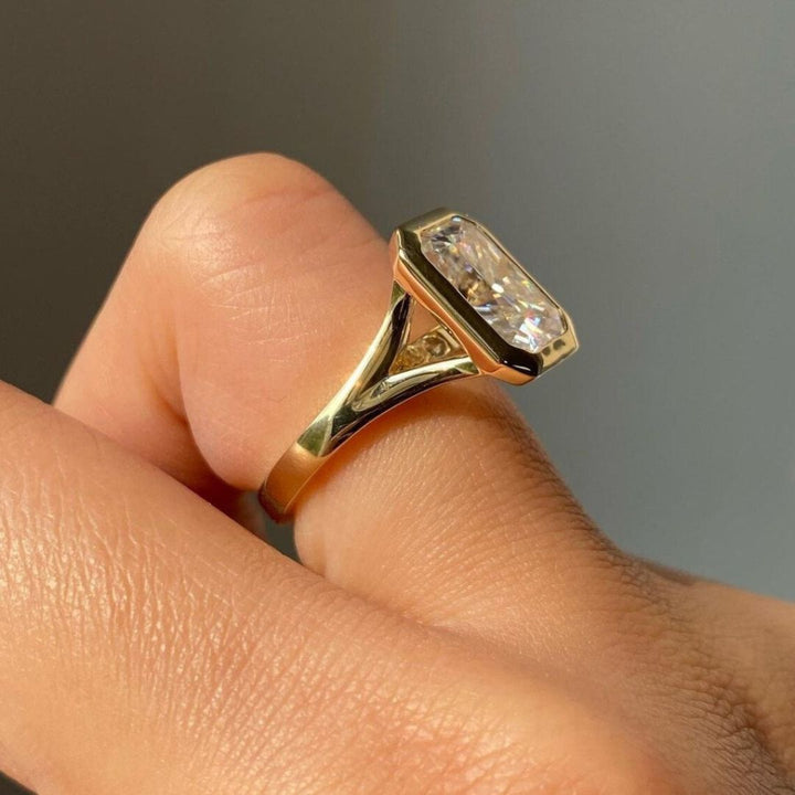 Moissanite 2.70 CT Emerald Cut Diamond  Brutalist Anniversary Ring