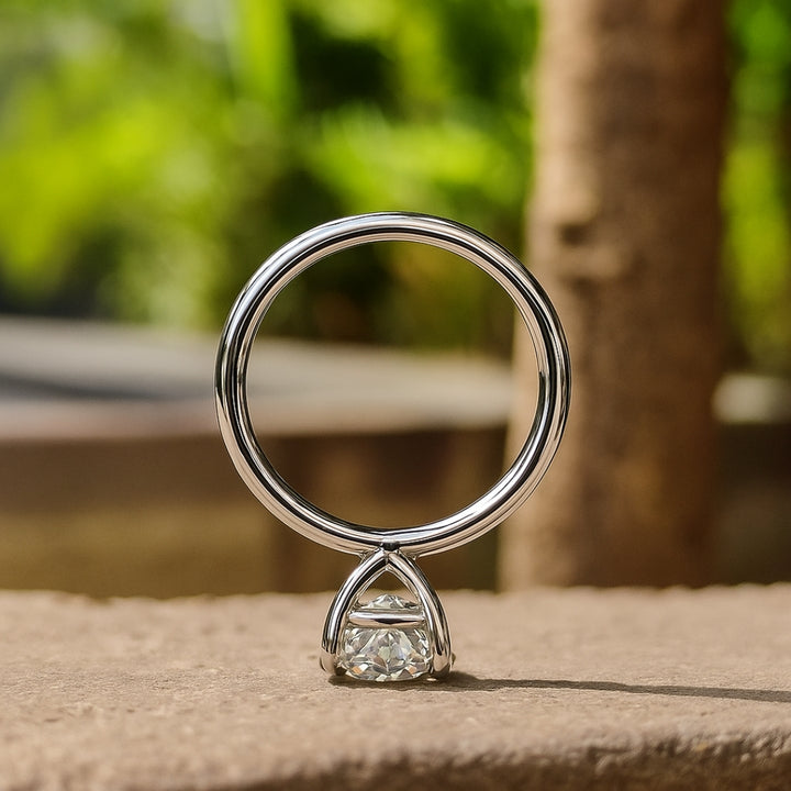 Moissanite Oval Cut 1.00 Carat Solitaire Ring for Her