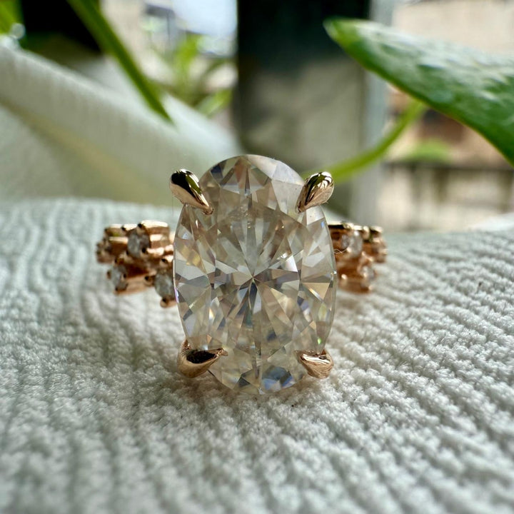 Surprise Diamond Engagement Ring Set in Rose Gold