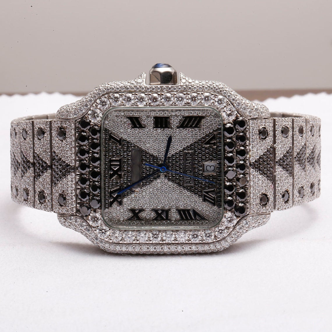 Moissanite  38.76 CT Round Cut Diamond Avant Garde Watch